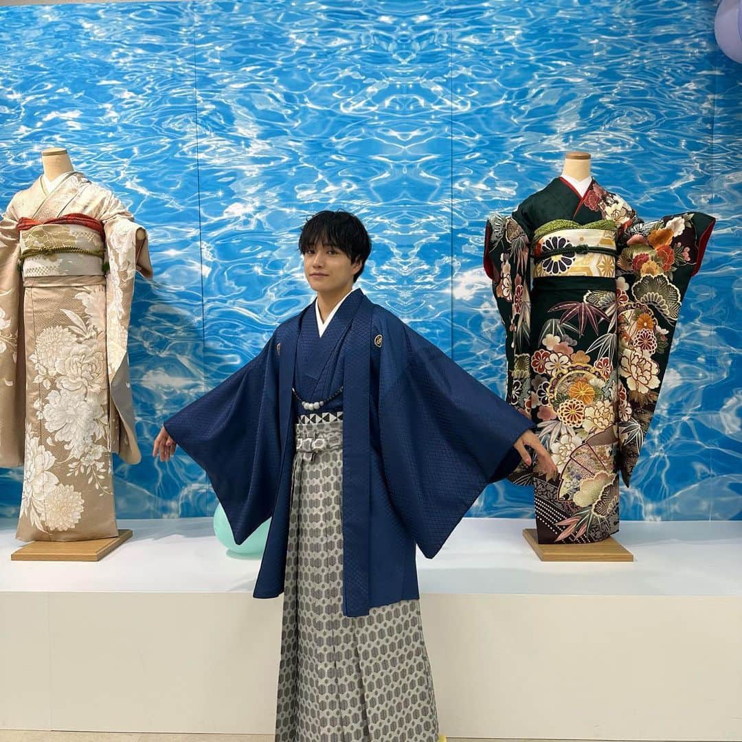 金木朋裕のインスタグラム：「トークショーイベントきてくれた方ありがとうございます✨ みんなに会えてより応援してくれる方がいる事を実感したし、 頑張る力を沢山もらえました！  定期的に振袖の展示会を開催してるみたいなので、まだ振袖が決まってないお近くの方は @brandnewoman_official アカウントをフォローしてイベント情報をチェックしてみてね。 #BRANDNEWoMAN #ブランニューマン #成人式#振袖」