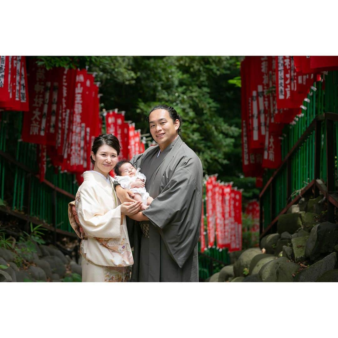 KOBOのインスタグラム：「赤坂日枝神社でお宮参り⛩  おめでとうございました📸  #お宮参り #赤坂日枝神社」