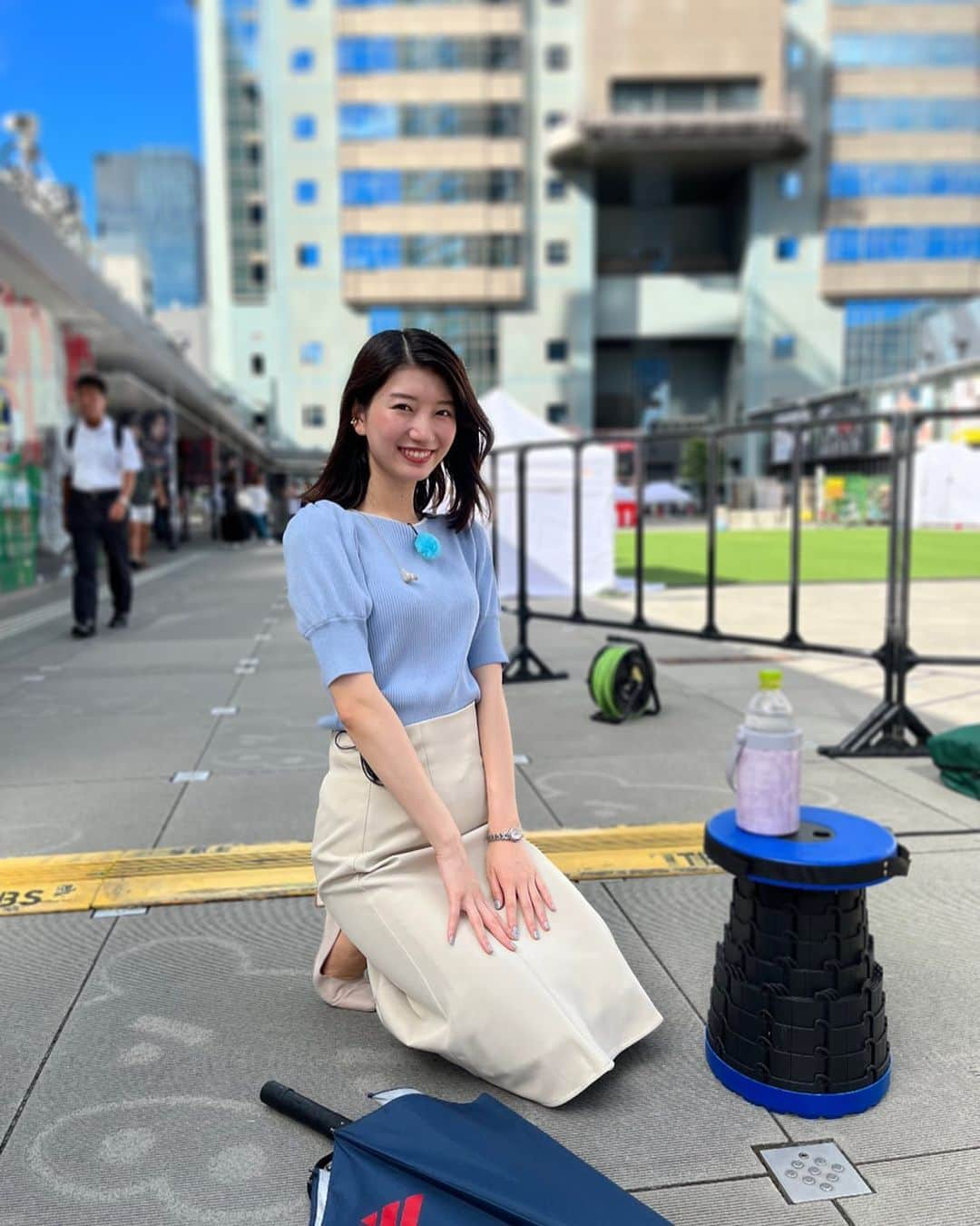 吉村恵里子さんのインスタグラム写真 - (吉村恵里子Instagram)「・ 今朝のTHE TIME,では 増田さん夏休みのため お天気をお伝えしました☀️  6時台は日陰でまだ風もあり涼しいのですが、7時台は日がさして来て暑さがとまりません。🥵  立っているだけでも汗が噴き出て来ました。まだまだ暑くて、これを残暑…といっていいのか。なんだか秋が恋しいですね。  一週間お疲れ様でした☺️」8月25日 21時31分 - yoshimura_eriko