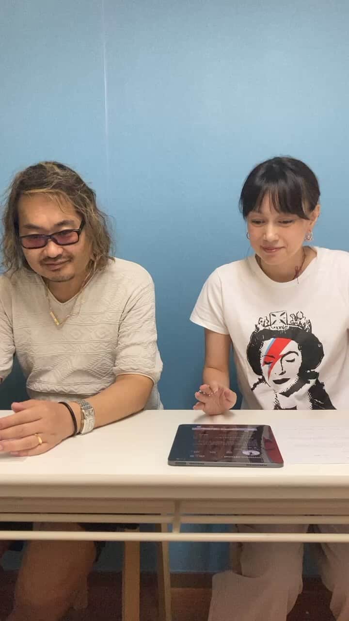佐伯日菜子のインスタグラム：「インスタライブのアーカイブ モノマネあり、鼻歌ありですよ！ みてね！ #インスタライブ  @unoesque_official  @vivienne.official」