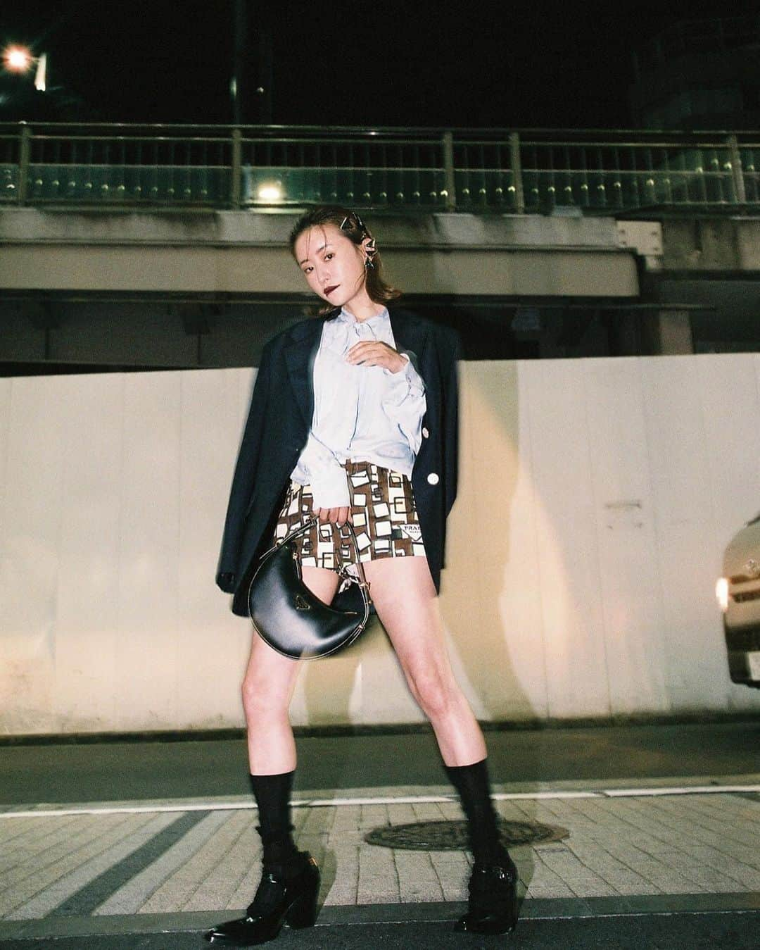 松本まりかさんのインスタグラム写真 - (松本まりかInstagram)「PRADA 🖤 filmphotography  #PradaArque　@Prada  気合い🔥」8月25日 22時17分 - marika_matsumoto