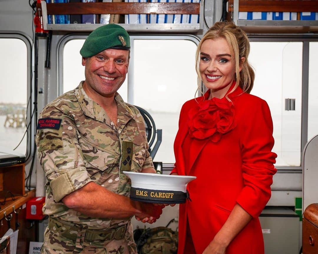 キャサリン・ジェンキンスさんのインスタグラム写真 - (キャサリン・ジェンキンスInstagram)「I have always felt it such a privilege to support His Majesty’s Armed Forces and their families, and the experiences I have had with them over almost 20 years will forever be amongst my most cherished.  Inspired by all those I have met so far, and humbled by this wonderful invitation, I am honoured to be announced as the Sponsor of HMS Cardiff.  A lifelong role, I look forward to making more memories through this impressive new ship and serving with love and dedication.  This is a particularly proud and poignant moment for me given that my Dad was part of the Navy. It feels like a real full-circle moment, and I know that he will be with me today #royalnavy #navy #Wales #cardiff #forces #ship」8月25日 22時32分 - katherinejenkinsobe