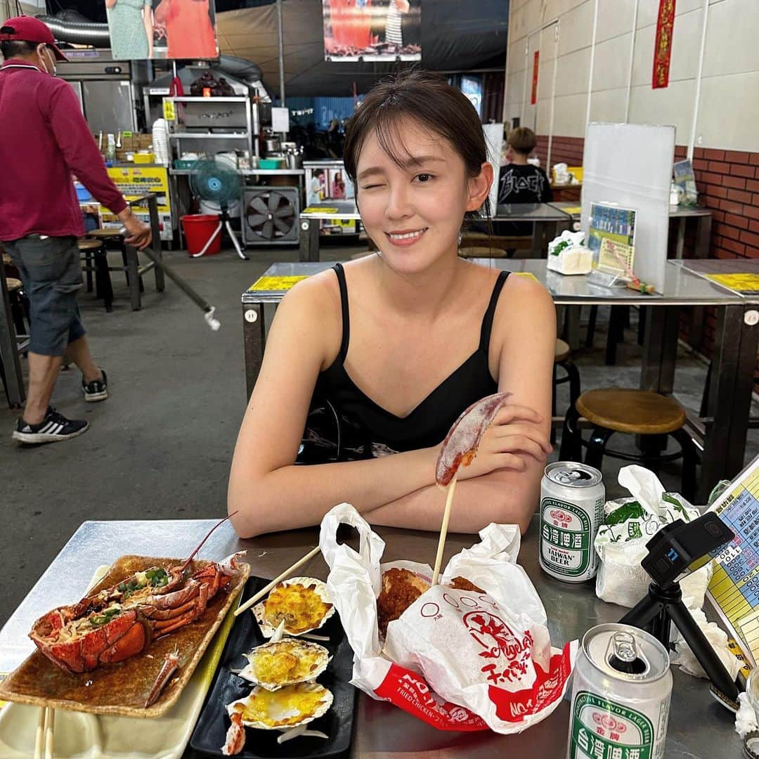 オ・ヨンギョン のインスタグラム：「생일케이크 대신 지파이 케이크💕 생일 축하해주신 많은분들 정말 감사합니다 ❤️ 사랑해요! 더 잘하겠슴돠💕💕  #seoin_taipei #대만 #가오슝」