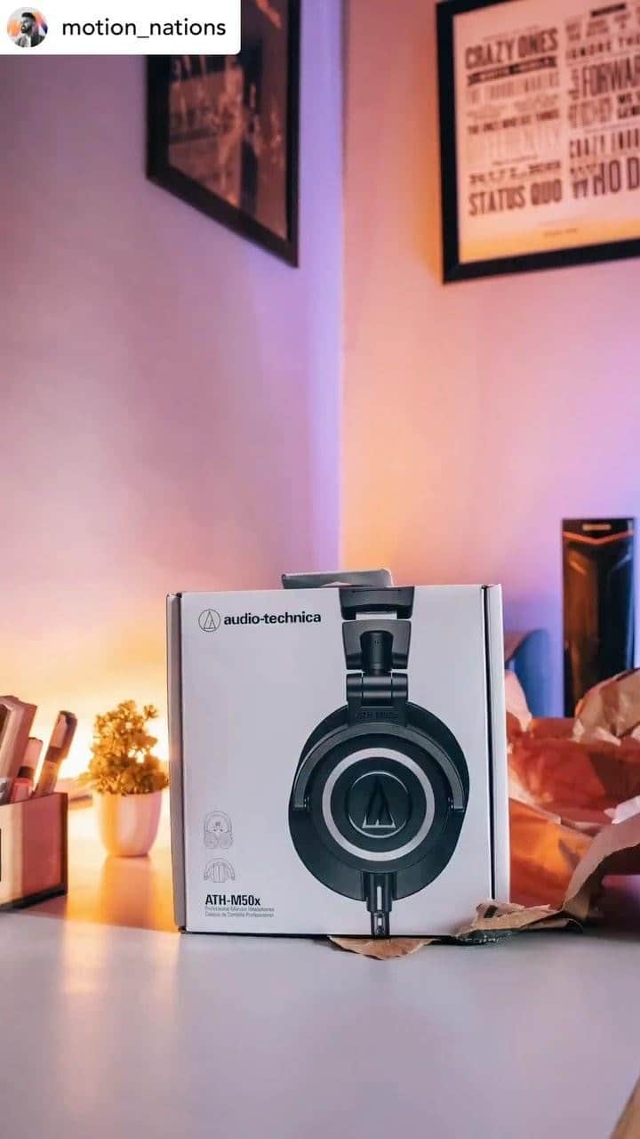Audio-Technica USAのインスタグラム：「#FanPhotoFriday: We could watch @motion_nations’ ATH-M50x unboxing video all day 🤩Thanks for sharing!⁠ .⁠ .⁠ .⁠ #AudioTechnica #Microphone #ContentCreation #Musicians #AudioQuality #Recording⁠」
