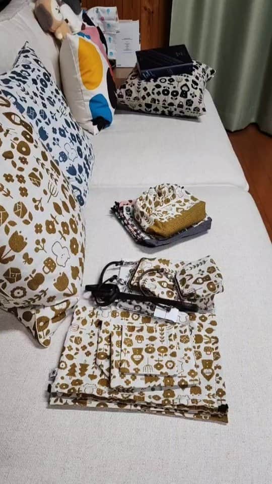 mizutamaのインスタグラム：「8/25 お知らせ  明日、米織小紋の秋色発売です！ 万年筆とインクセットも8/26発売です✨」