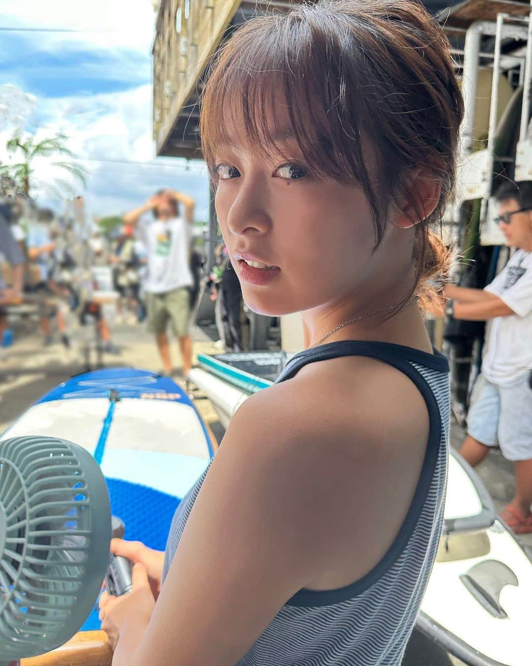 森七菜さんのインスタグラム写真 - (森七菜Instagram)「真夏のシンデレラ　オフショット  #森七菜 #もりななのきまぐれ #真夏のシンデレラ #夏シン #振り向き #ついに!!! #連続投稿50日目 #目指せ50万人 #これからも宜しくお願い致します」8月25日 23時32分 - nana_mori_official