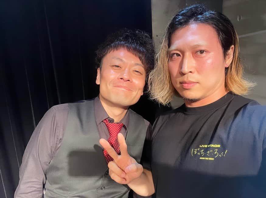 平田一喜のインスタグラム：「トークイベントありがとうございました🌞  また機会があったらよろしくお願い致します🌞  配信はこちらから↓ https://twitcasting.tv/loft9shibuya/shopcart/248455  写真はMC加藤さんとなんだかんだあまりなかった高木さんとのツーショット💁  #プロレス #プロレスリング #プロレスラー #DDTプロレス  #professionalwrestling #Prowrestler #釣り好き #美容男子 #美容好き #銭湯 #スーパー銭湯 #銭湯好き #サウナ #サウナ好き #筋肉 #muscle #バス釣り好き #美容 #ddtpro #平田 #平田一喜 #kazukihirata #舞台ぼっち #ぼっちざろっく #ぼざろ #舞台ぼっちTシャツ #ロフト9 #loft9 #loft9shibuya」