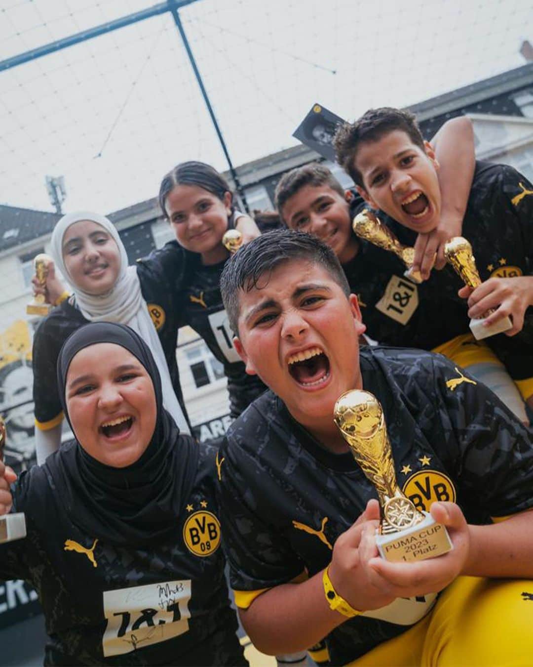 ボルシア・ドルトムントさんのインスタグラム写真 - (ボルシア・ドルトムントInstagram)「What a day in Dortmund! 💥 200 Kinder, 6 Teams and ein neues Trikot. 🖤   @puma.de, @bvb09 und @nordstadtligadortmund haben ein ganz besonderes Turnier im Herzen unserer Stadt organisiert!」8月26日 0時09分 - bvb09