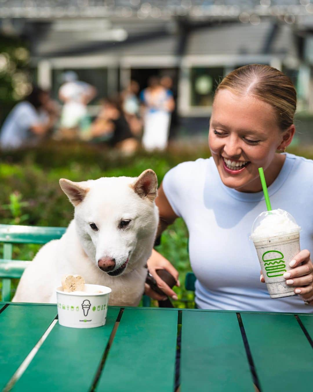 SHAKE SHACKさんのインスタグラム写真 - (SHAKE SHACKInstagram)「Tomorrow’s National Dog Day, so naturally we’re pulling out all the stops for pups this weekend. Scroll for the deets.👇      Buy any classic shake + receive a FREE Pooch-ini for your pup from 8/26-8/27. Use code DOGDATE.    8/26 is Pup Portrait Day at our Madison Square Park (NYC) + Austin (TX) Domain Shacks! Tap the link in our bio to snag a mini photo session reservation (spots are limited).      Can’t make it, or just need a smile? Follow @dogsofshakeshack, where we’ll be uploading photos of pups at the Shack all day long.  #shakeshack #nationaldogday」8月26日 0時05分 - shakeshack