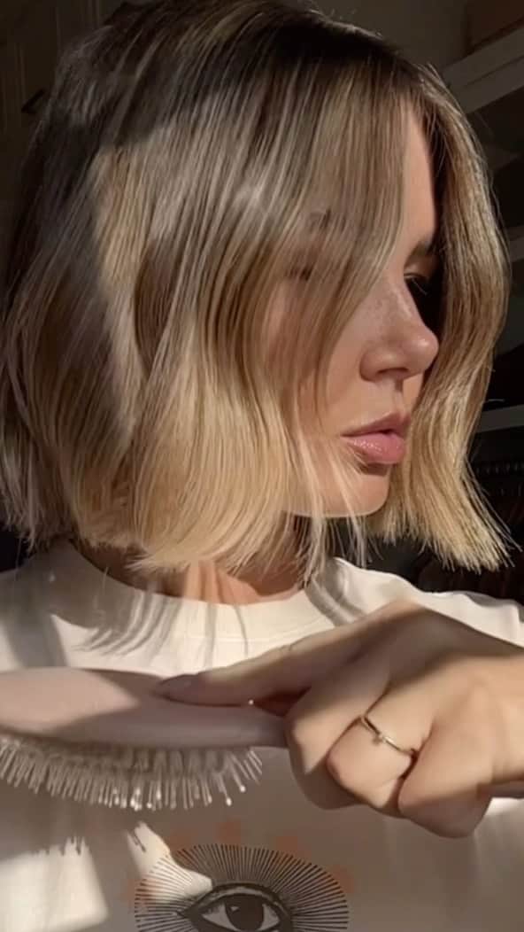 Amber Fillerup Clarkのインスタグラム：「STARGLOSS VLOG EPISODE ONE ✨💚💫」