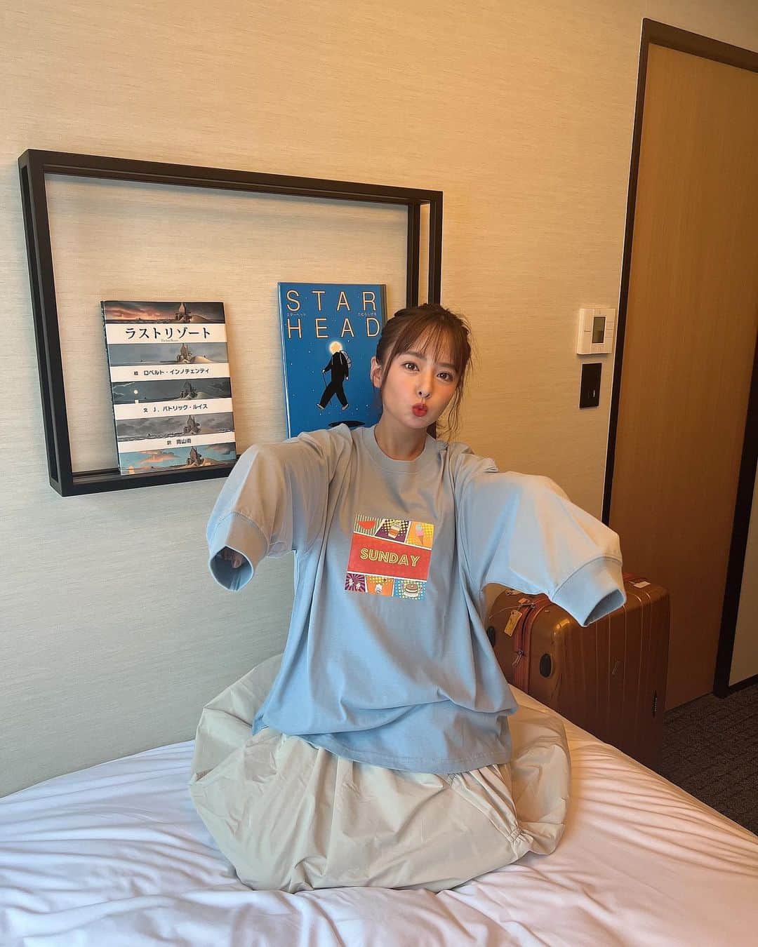 山田菜々のインスタグラム：「どうかな〜🥹？  いろんな人からお洋服可愛い！欲しい！と 連絡をもらってとてもご機嫌です〜〜🥹🔥笑  📍名古屋PARCO西館５F Re:stock店内で発売中です〜☺️💟  今日と明日と店頭にいます🫡✨ 8/26(土)13:00〜15:00 8/27(日)13:00〜15:00 ぜひ遊びにいらしてください☺️🙏🏻  私がいない時間ももちろん お洋服は売ってるのでぜひ〜☺️🫶🏻」