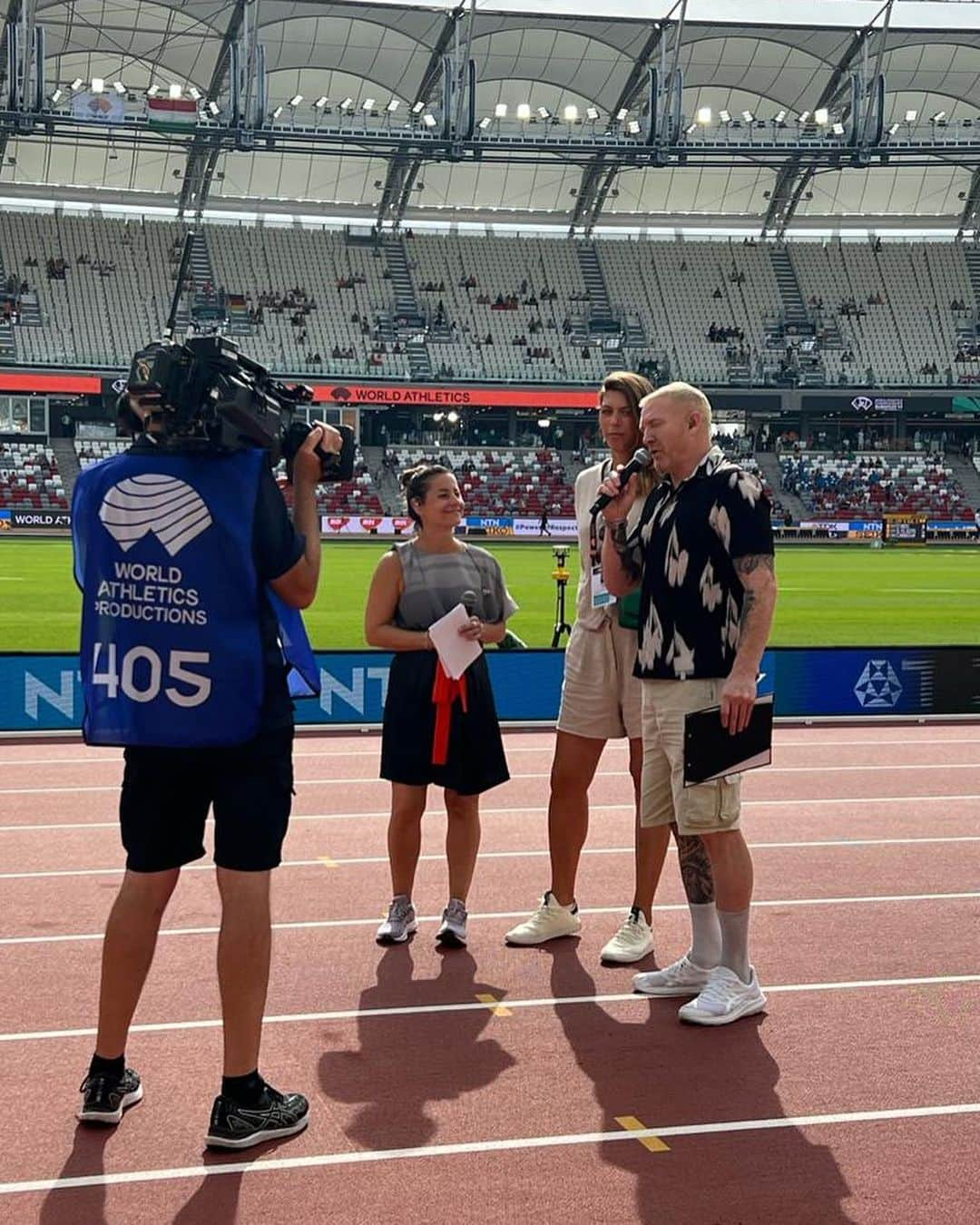 ブランカ・ブラシッチさんのインスタグラム写真 - (ブランカ・ブラシッチInstagram)「Enjoying my #ambassador role 🙌🏻  #athletics #worldchampionship #highjump #athlete #behindthescenes #interview #stadium」8月26日 2時06分 - blankavlasic_official