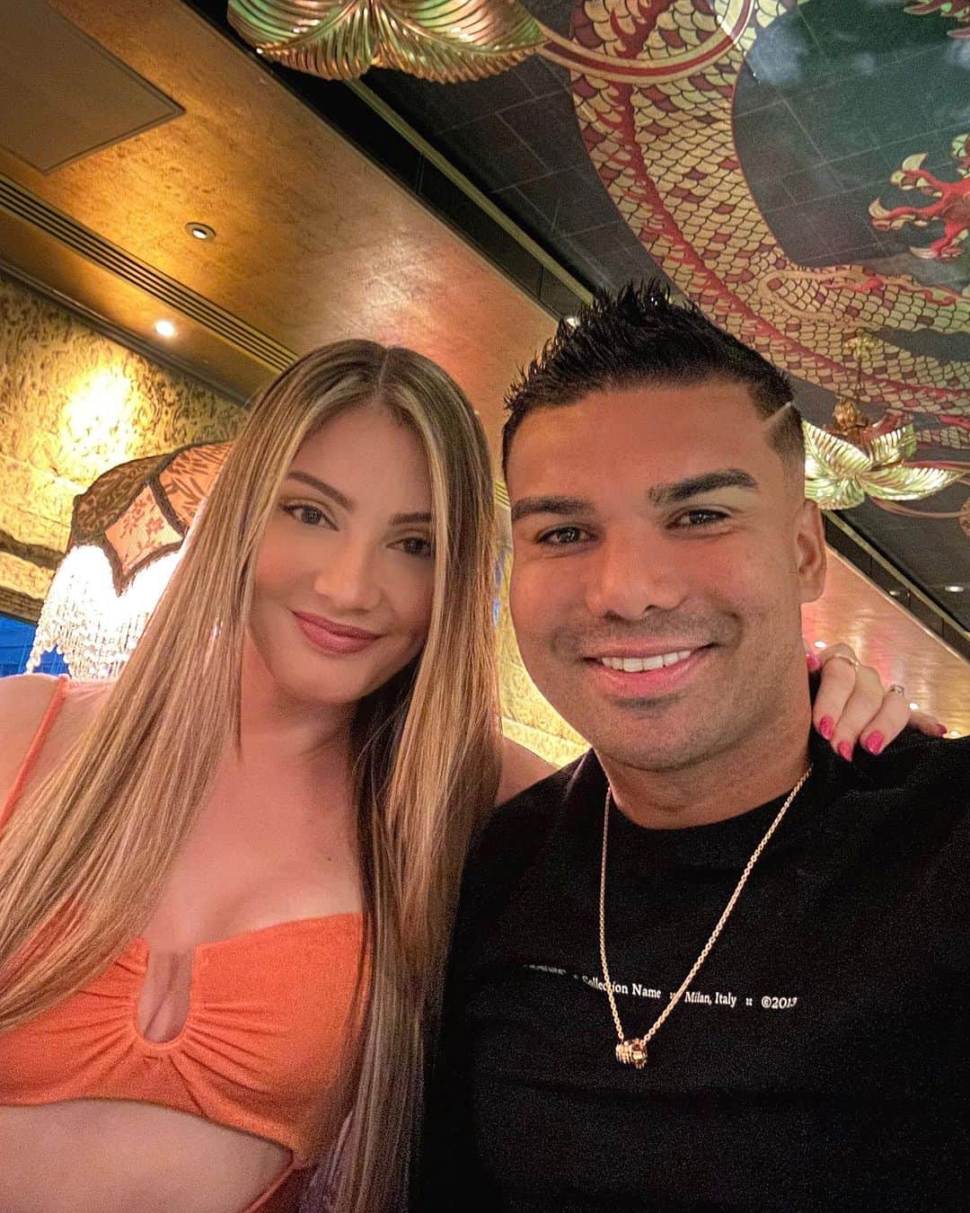 アナ・マリア・カゼミーロのインスタグラム：「❤️」
