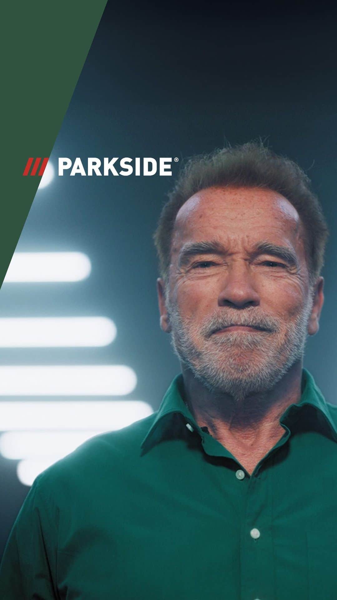 アーノルド・シュワルツェネッガーのインスタグラム：「You can either have finished projects or excuses. Not both. 💪 Power your success with PARKSIDE! 🛠️ We’re pleased to announce our new cooperation. Become a #PARKSIDER too. #YouGotThis!」