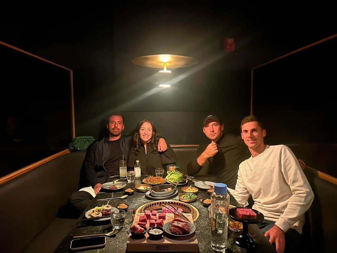 ドゥシャン・ラヨビッチさんのインスタグラム写真 - (ドゥシャン・ラヨビッチInstagram)「Massive thanks to @chefdavidshim for always taking care of us and happy bday branko.」8月26日 3時04分 - dutzee