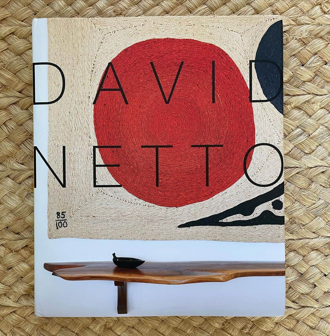 ナンシー・マイヤーズのインスタグラム：「This book by my friend @davidnettosays is a Knock Out! David is sophisticated, handsome, super smart, very bold and oh so chic, and those are the exact same words to describe the interiors David designs for his very lucky clients. I can’t stop looking at the photos in this book. Huge congrats David! xx」