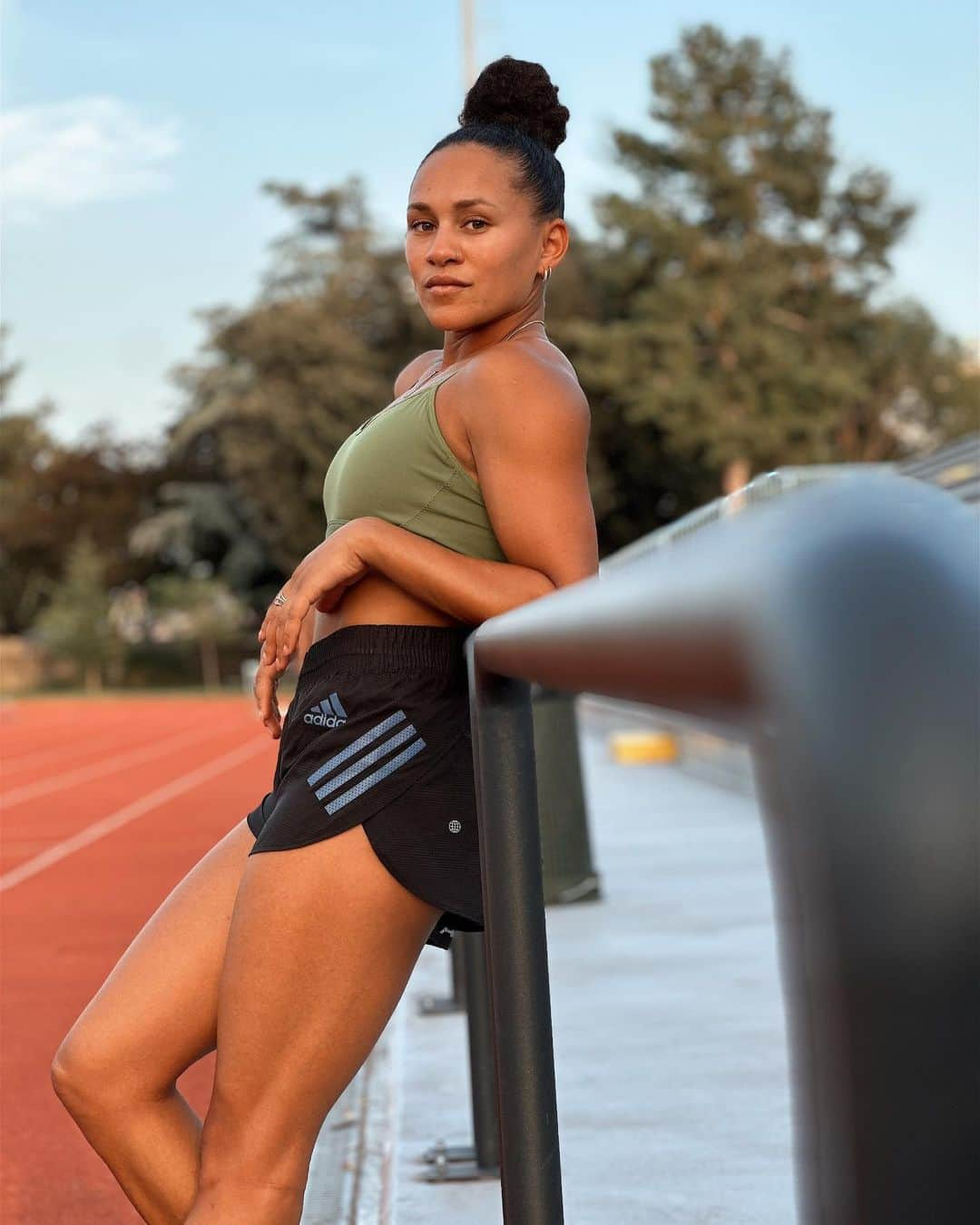 Johanelis HERRERA ABREUのインスタグラム：「Hi Verona 👋🏽   #verona #trackgirl #athlete #fitness #gymgirl #motivation #adidas #track #sport #training #alegria #macarena #」