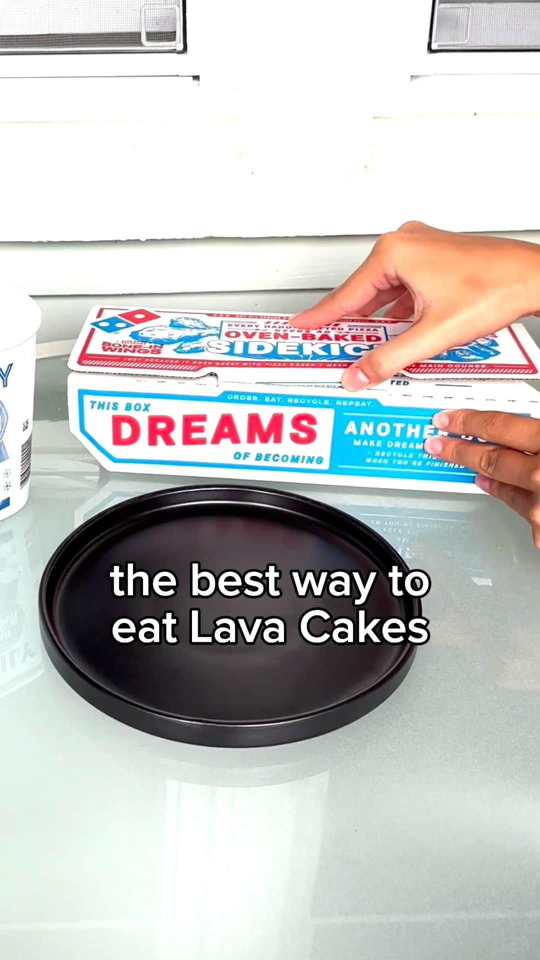 のインスタグラム：「Ice cream + Lava Cakes, name a better duo.」