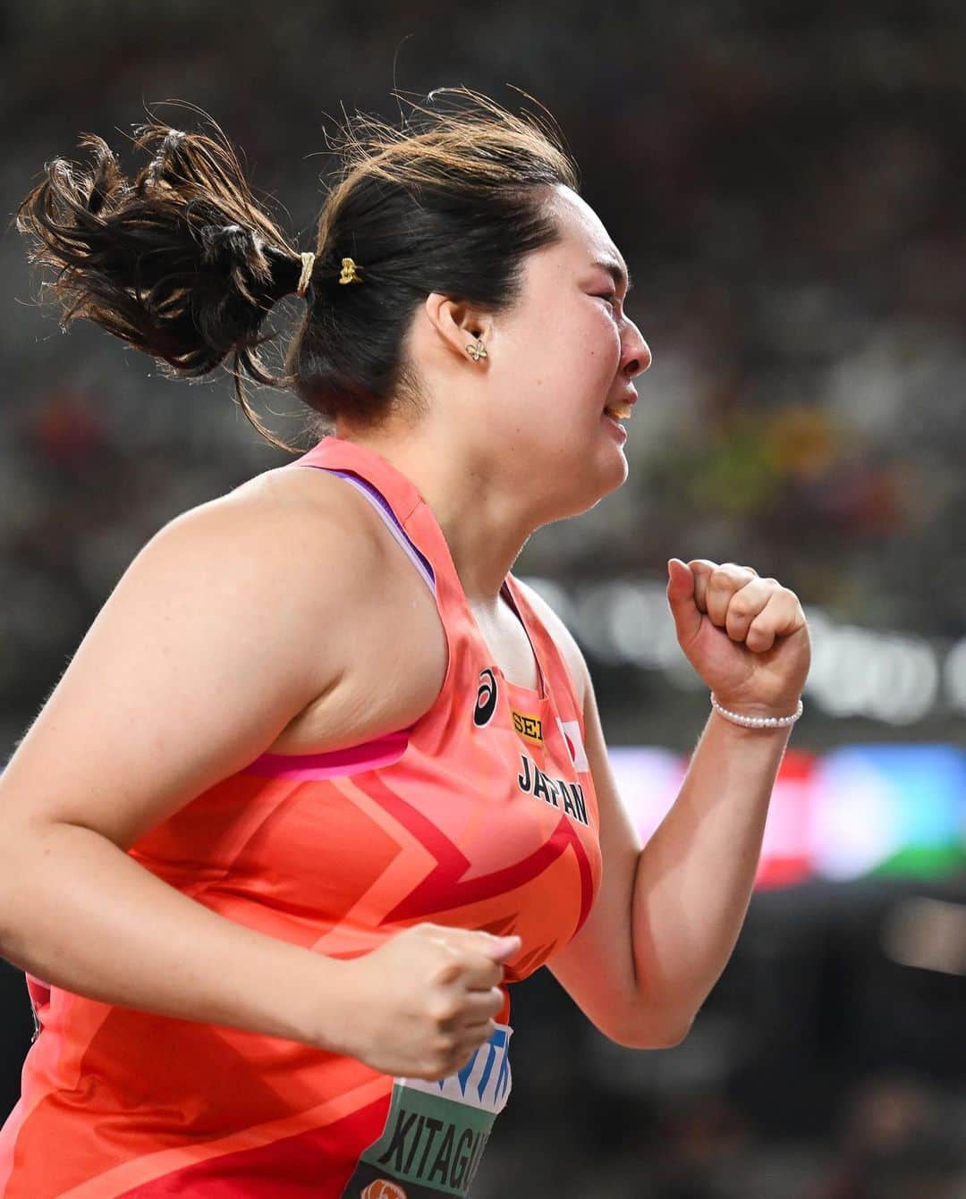 日本陸上競技連盟さんのインスタグラム写真 - (日本陸上競技連盟Instagram)「🥺🥺🥺  THIS IS WHAT IT MEANS TO BE WORLD CHAMPION  @giantbaby_paru wins the women’s javelin in the final round with a huge 66.73m 🇯🇵   🥈 Flor Denis Ruiz Hurtado 🇨🇴  🥉 @kenzielittle22 🇦🇺   #WorldAthleticsChamps」8月26日 4時53分 - jaaf_official