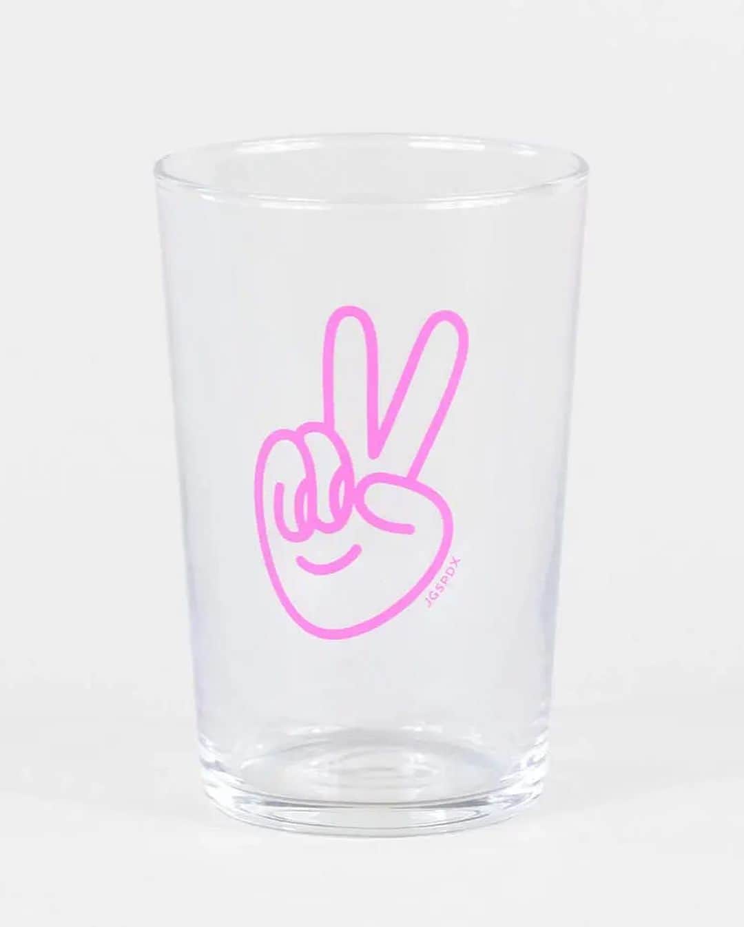 Jason G. Sturgillさんのインスタグラム写真 - (Jason G. SturgillInstagram)「I just realized I never posted the new juice/sake/wine glass I made. You can get yours and all my others (swipe) at @buyoly now!」8月26日 4時58分 - jgspdx