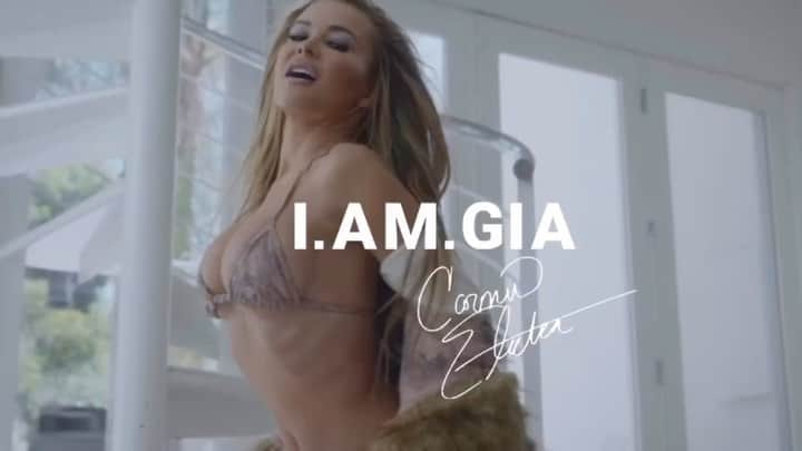 カルメン・エレクトラのインスタグラム：「I AM ELECTRA @iamgia   IAMGIA PLATINUM COLLECTION 2023  launching 8.27.23  @iamgia  video: @ribalhosn video assistant: @rumzzz music: @johnnbryars」