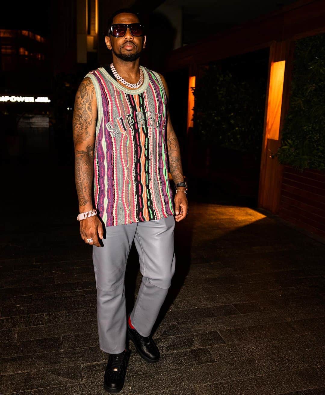 ファボラスのインスタグラム：「we Dinner & a Movie different..  [shot by @drevinciwrks]」