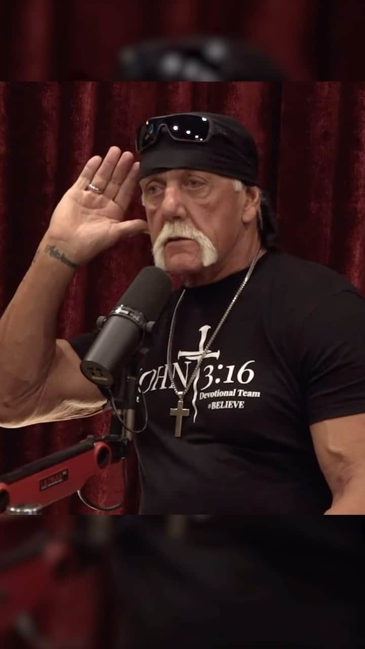 ハルク・ホーガンのインスタグラム：「How the hand-to-ear move was born, dude! This became a symbol of the power of Hulkamania, brother! 💪」