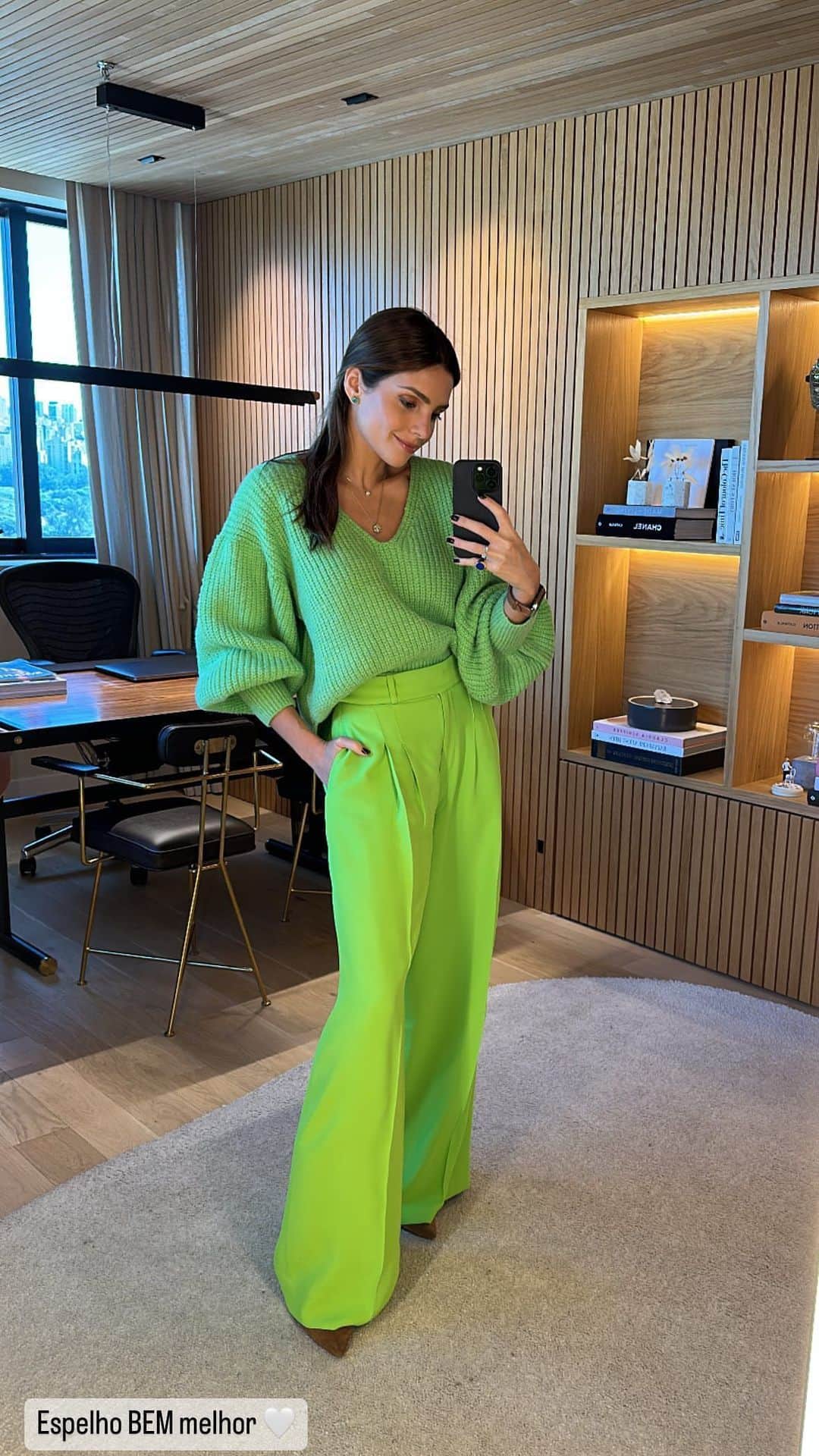 カロリーネ・セリコのインスタグラム：「Monday to Friday #CaCelicoEstilo  Qual seu preferido?」