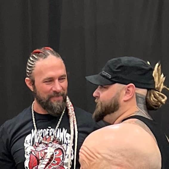 ランス・アーチャーのインスタグラム：「Wrestle Con in Dallas  My first time seeing Windham in years since our days in The E together.  And sadly last time I’d see and speak w him as well.  God speed my Brother. See ya on the other side!  #braywyatt #rip」