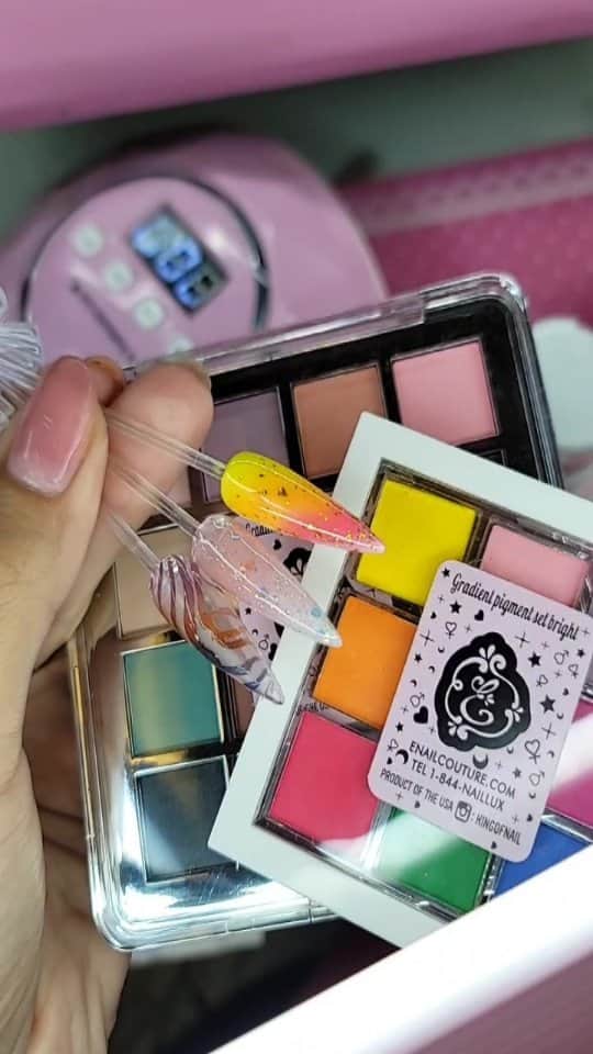 Max Estradaのインスタグラム：「Enailcouture.com new product drop is fire,  gradient pigment set  Enailcouture.com shinee star glitter gel top coats, no wipe formula. Vegan,  Hypoallergenic and hema free.  Made in America 🇺🇸  Enailcouture.com  #nailartwow #gelpolish #nailsartvideos #nails #gelnails #nailart #notd #nailcolor #nailsalon #nailsalon #nailsvideotutorial #nailtech #nailsupply #nailsonfleek #fyp #nailsart」