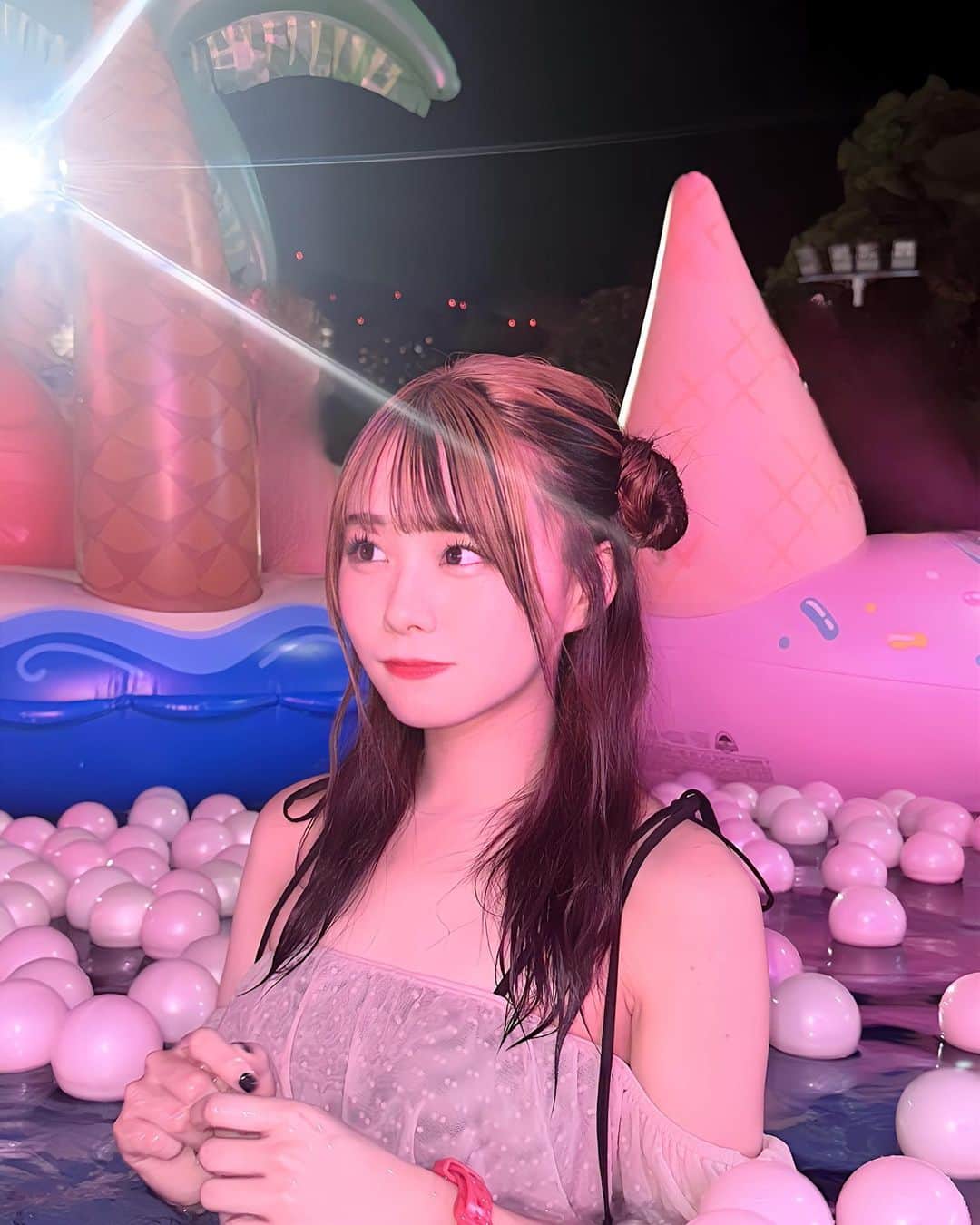 立仙愛理さんのインスタグラム写真 - (立仙愛理Instagram)「ナイトプール行った♡🫨🫨」8月26日 18時53分 - _airissen