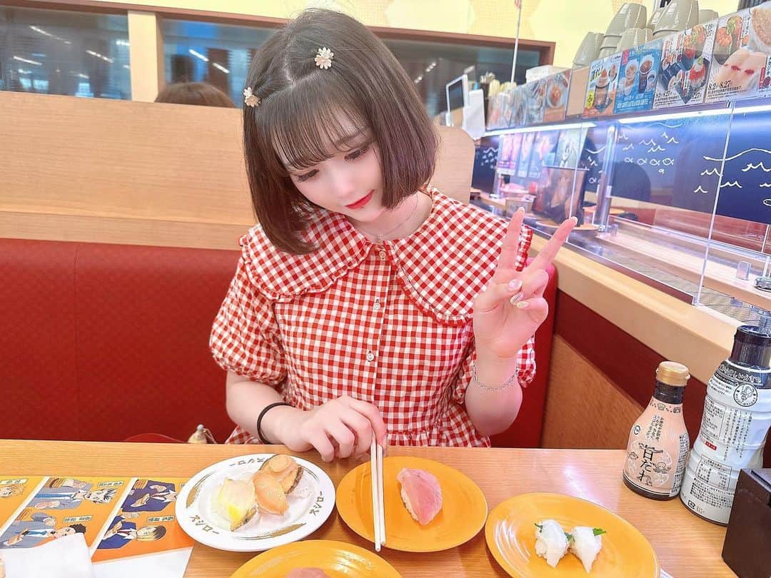 のインスタグラム：「またスシロー行ってるわ #おためし彼女 #おためしひなちゃん #ひなぷぅ #小山ひな #スシロー」