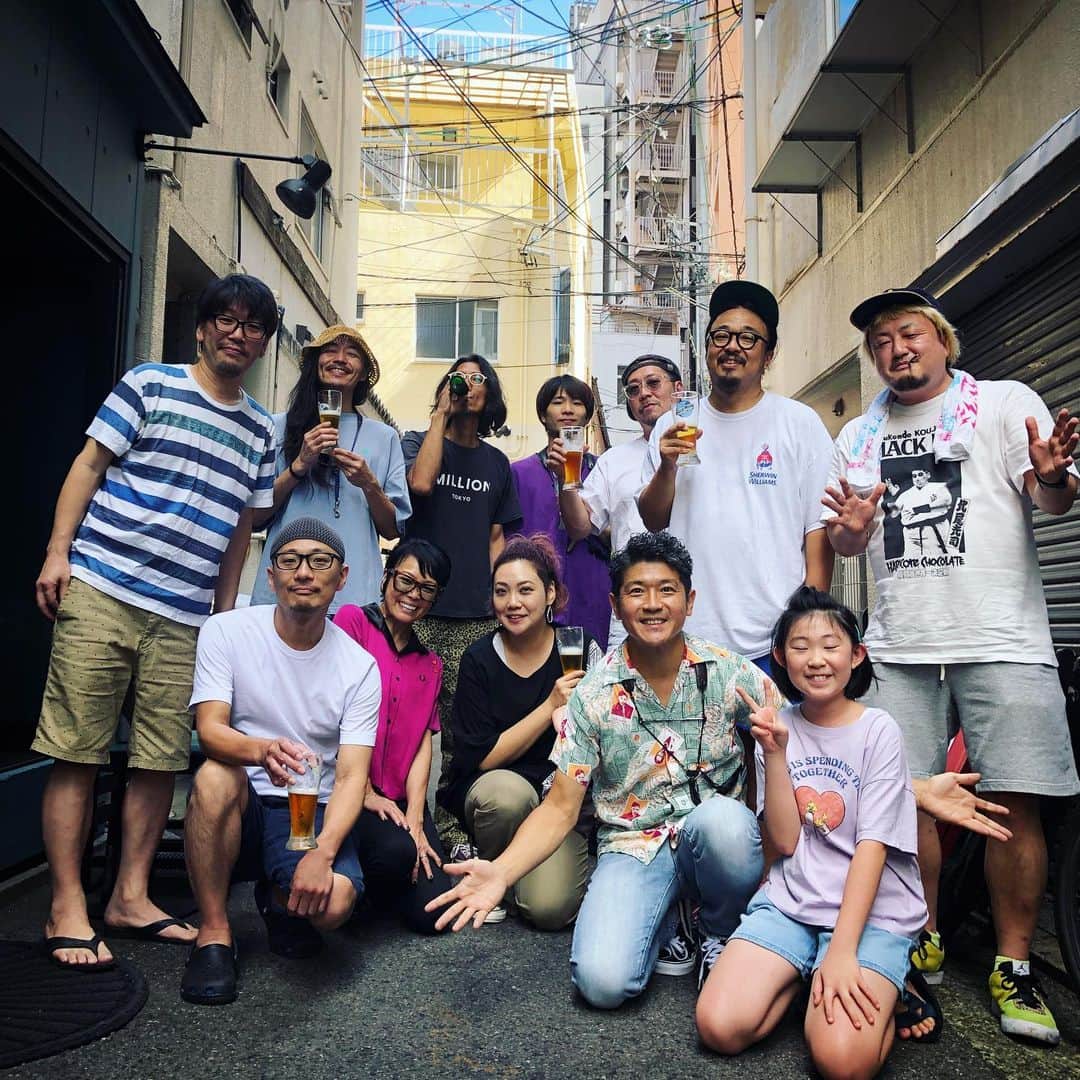 MONKYのインスタグラム：「リハーサルから泣きそうなくらいそうるふる！！！  明日はいよいよ神戸チキンジョージにて！！！！  エキゾチック横丁♫ @exotic_skates   すんごい夜になるるるる！！  ぜひ遊びに来て下さい♬  ８月２７日（日）  エキゾチック横丁２ at 神戸 CHICKEN GEORGE  ●神戸 CHICKEN GEORGE (兵庫県神戸市中央区下山手通2-17-2-B1F)  ●Open 17:00 / Live Start 18:00   ●Charge ADV.¥4000 / DOOR.¥4500 ※高校生2000円。中学生以下無料  ●出演  『EXOTIC SKATES』 MONKY（Sax） 岩井ロングセラー（Organ） 高木記明（Bass） 梅本浩亘（Drums)  【Guest Musicians】 大西ユカリ（Vocal） 椎名純平（Vocal） なかの綾（Vocal） 黄啓傑（Trumpet：Blue Moon Quartet） 森本啓太郎（Alto Sax：K-106） 在間一輝（Baritone Sax：Isana Jukebox） 伊原anikki広志（Guitar） 西岡ヒデロー（Percussion, Trumpet）  【DANCE】 関西ジャズステッパーズ  【DJ】 YONE(OSAKA SKANKIN’ NIGHT / ヨネモンカレー)  Nishimura (SUN Jungle Fever / Do The Funky Thing)  【MC】 元町ローズ  【FOOD】 路地裏キッチン ヨネモンカレー スペインバル La Luna ロキ食堂 Rose Papillon Bar Alchemy  ●まるで異国のお祭りに紛れ込んだような『エキゾチック横丁』  EXOTIC SKATES の SKA・REGGAE・FUNK なリズムに、ニューオリンズテイストのホーンセクションが加わり、3人のボーカリスト、ダンサーが古今東西の名曲をエキゾチックに彩ります。  今回は、大阪を代表するソウルシンガー 大西ユカリ、東京からは心震わす歌声  椎名純平、昭和歌謡のディーバ なかの綾 という強烈にソウルフルなボーカリストが揃いました。  ホーンセクションには、神戸を代表するトランペッター 黄啓傑、関西の老舗ファンクバンド K-106 から森本啓太郎、関西ファンクシーン新進気鋭の若手バンド Isana Jukebox の在間一輝 を迎え、EXOTIC SKATES の MONKY を加えた4人で、南部の香り漂うJAZZYでFUNKY なホーンズを響かせます。  そして、毎回大盛況の関西ジャズステッパーズのダンス、SKA・REGGAE・FUNKをテーマにした DJ の Good Music、FOOD はバラエティに富んだ5店舗が出店し、充実のメニューを展開！  一夜限り、チキンジョージに現れる『エキゾチック横丁』  ワクワクドキドキの音楽体験、非日常な雰囲気をお楽しみください。  Presented by 家永吹産  ●予約・お問い合わせ チケット購入はeプラス、もしくは家永吹産の予約ページからも申し込み受け付けています。 （入場は整列番号順）  eプラス（P0030001） https://eplus.jp/sf/detail/3893090001-P0030001  家永吹産 https://ienaga2020.com/contact/  神戸チキンジョージ 078-332-0146 http://www.chicken-george.co.jp/inquiry/index  facebookイベントページ https://fb.me/e/1075nps3B」