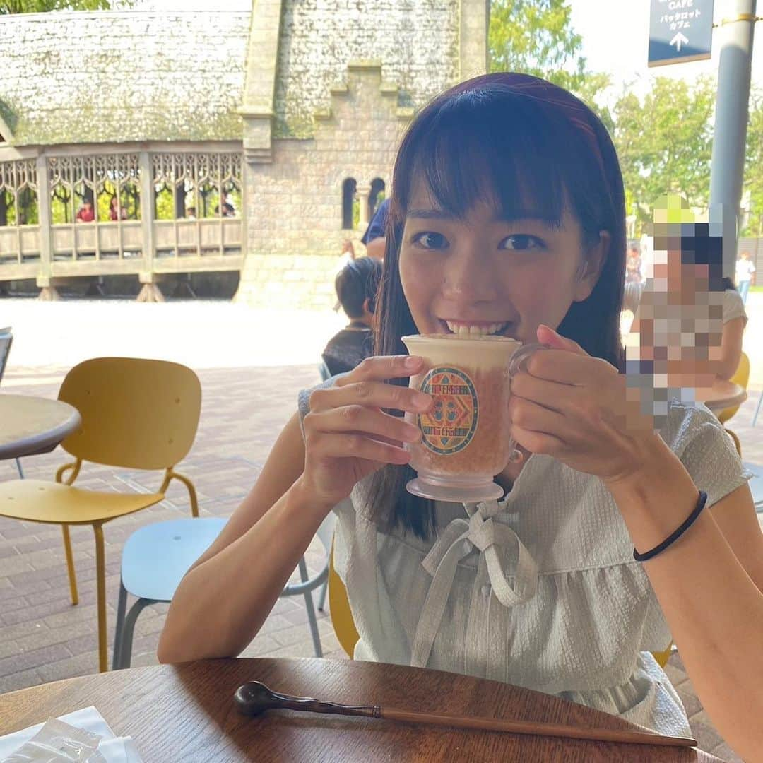 紀真耶さんのインスタグラム写真 - (紀真耶Instagram)「どうやって日本とイギリスを毎日往復したら良いか真剣に考えていました！  ☆ ☆ #暖炉は家にないし #箒は遅いし #姿あらわししかないか #とか考えていた小学生 #テレビ朝日 #紀真耶」8月26日 19時02分 - maya0kino