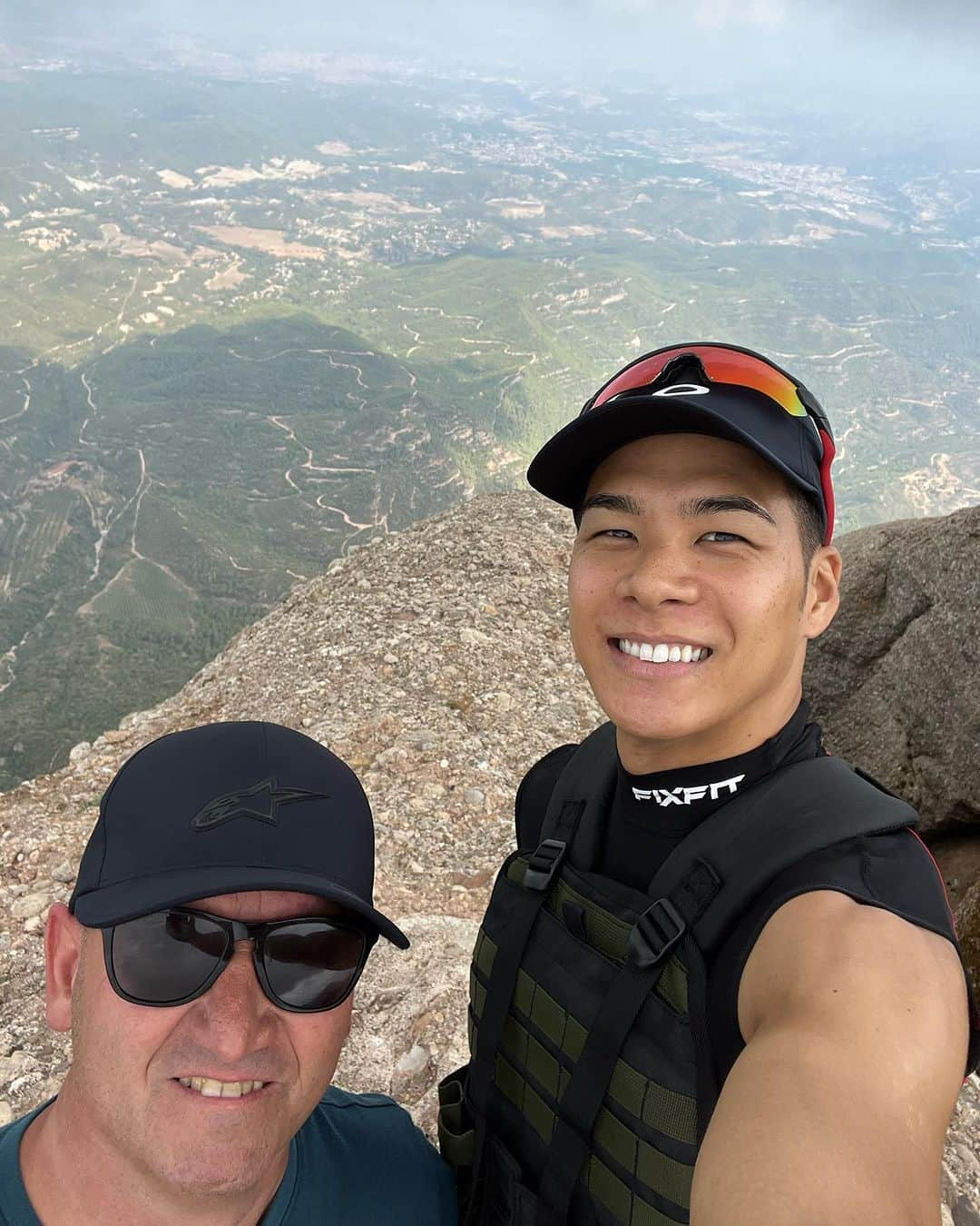 中上貴晶さんのインスタグラム写真 - (中上貴晶Instagram)「📍Sent Jeroni, Montserrat ⛰️  Have a good weekend everyone 😋」8月26日 19時21分 - takanakagami