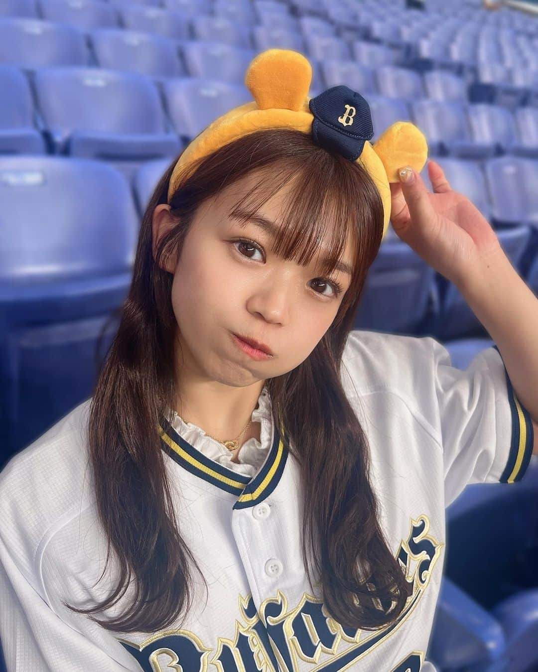 岡村茉奈のインスタグラム：「.  9年ぶりオリックス・バファローズ マジック点灯！！！！！！🔥🔥🔥🔥  #オリックスバファローズ #オリックス#バファローズ #プロ野球#野球#野球観戦 #m24 #マジック点灯 #orixbuffaloes#orix ##baseball#bs2023 #camera #instgram#instagood #japanesegirl #japan #follow#followｍe」