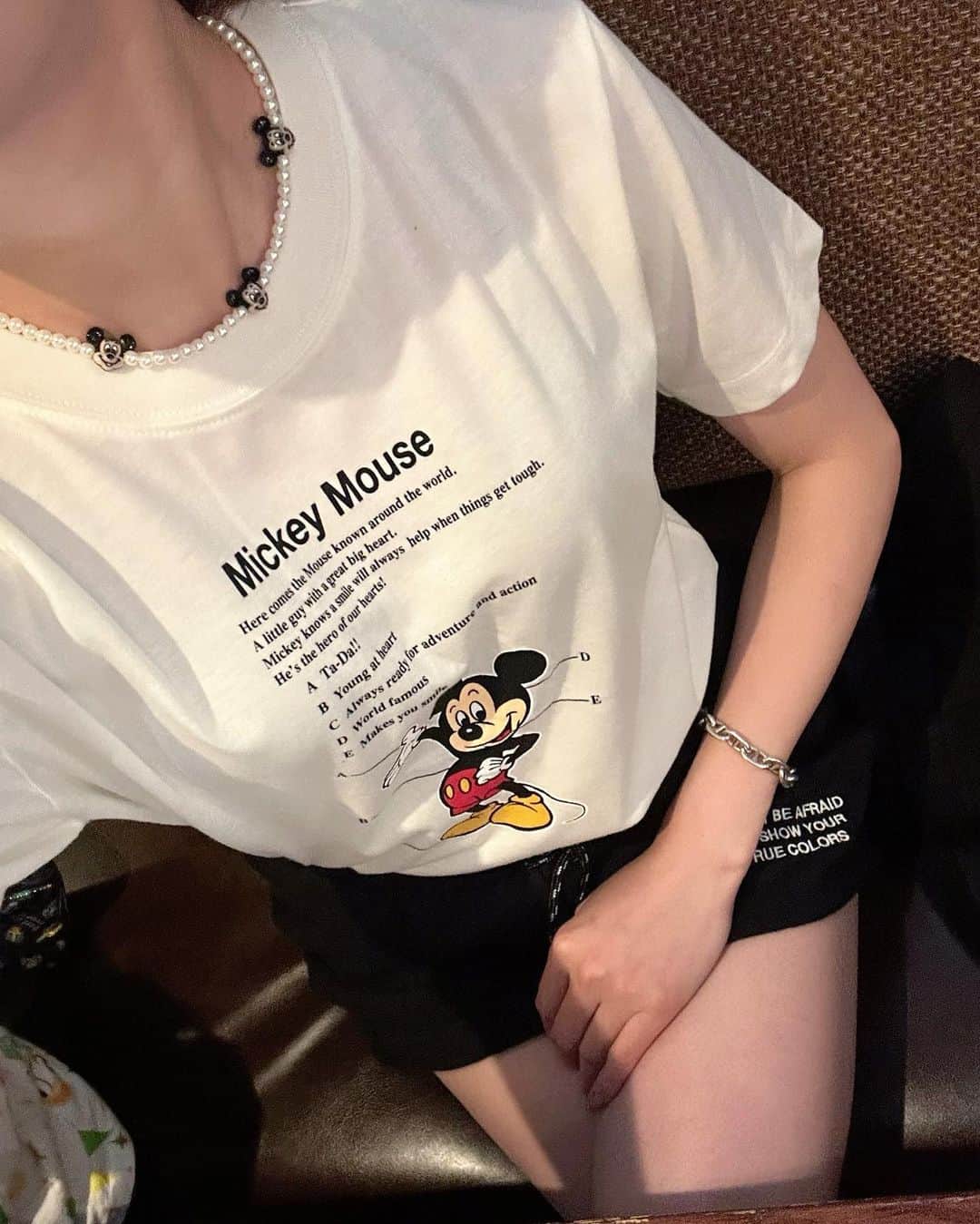 冨張愛さんのインスタグラム写真 - (冨張愛Instagram)「Disney Sea⚓︎ 毎週来たいです🙋‍♀️ 質問頂いたお洋服やネックレスタグ付しました☑︎」8月26日 19時28分 - megumitomihari