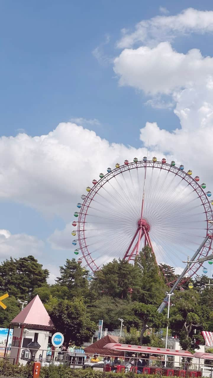 ハナエのインスタグラム：「西武園ゆうえんちに行った日🎡昭和レトロな雰囲気が新鮮で楽しかった〜！謎解き難しすぎた🥹  #西武園ゆうえんち #昭和レトロ」