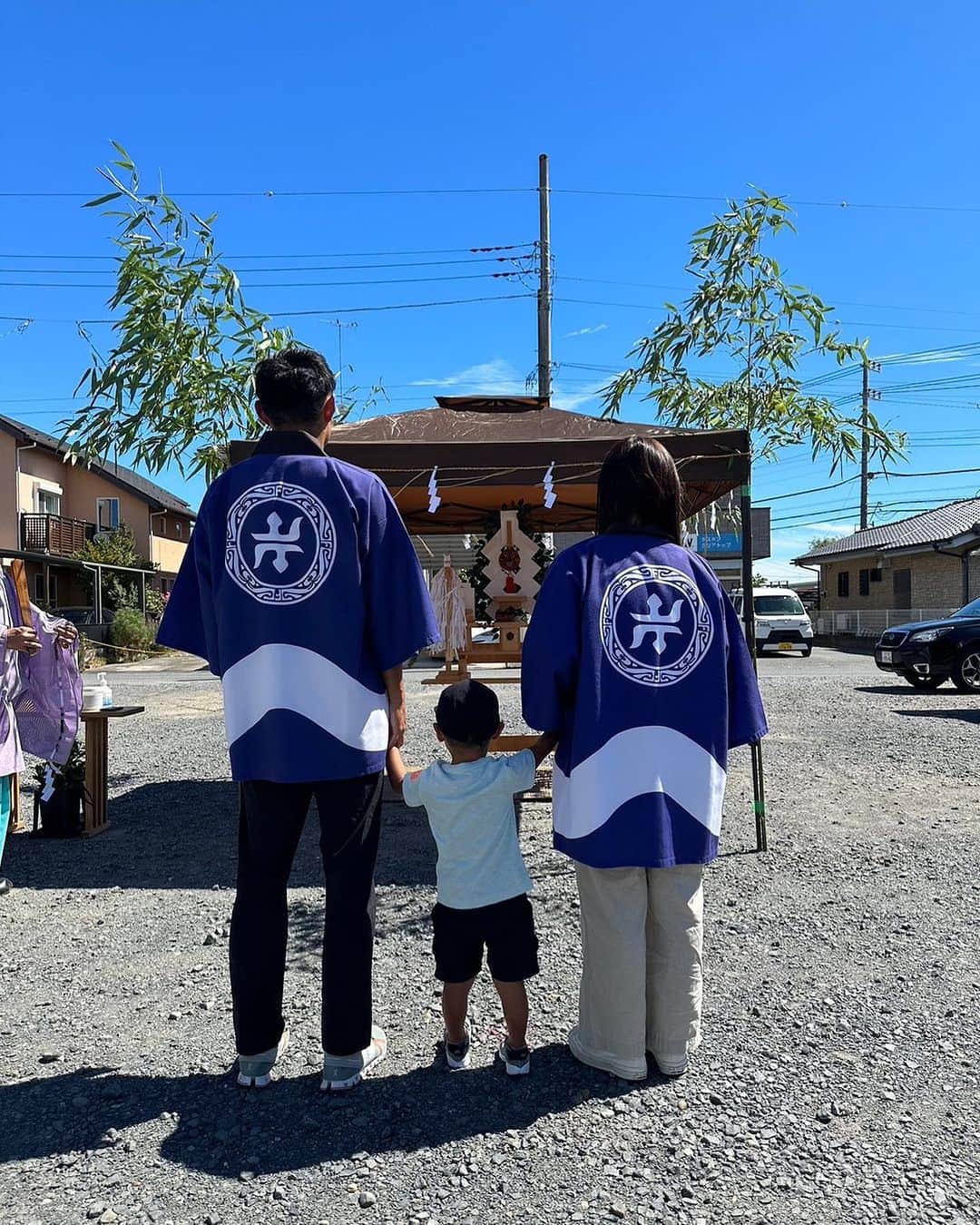 Fridge Homeのインスタグラム：「【現場レポート】 水戸市Kさんのおうち ・ 本日は地鎮祭でした㊗️😊 晴天に恵まれた素晴らしい日となりました！ いよいよ着工となります！ よろしくお願いします😊」