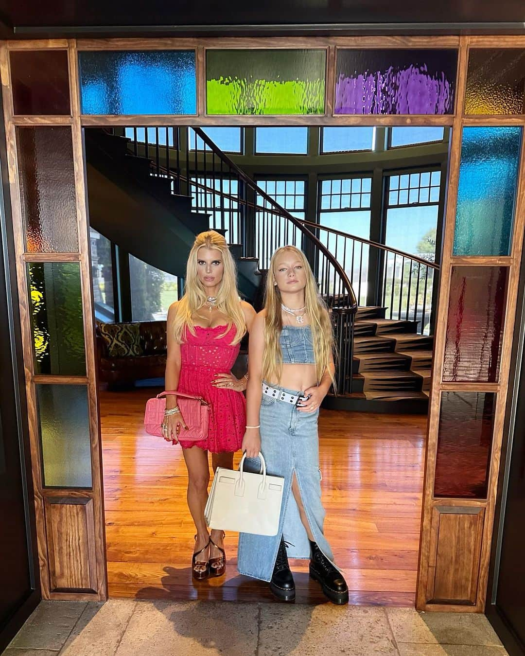 ジェシカ・シンプソンのインスタグラム：「Bring your Barbie to work day 💗」