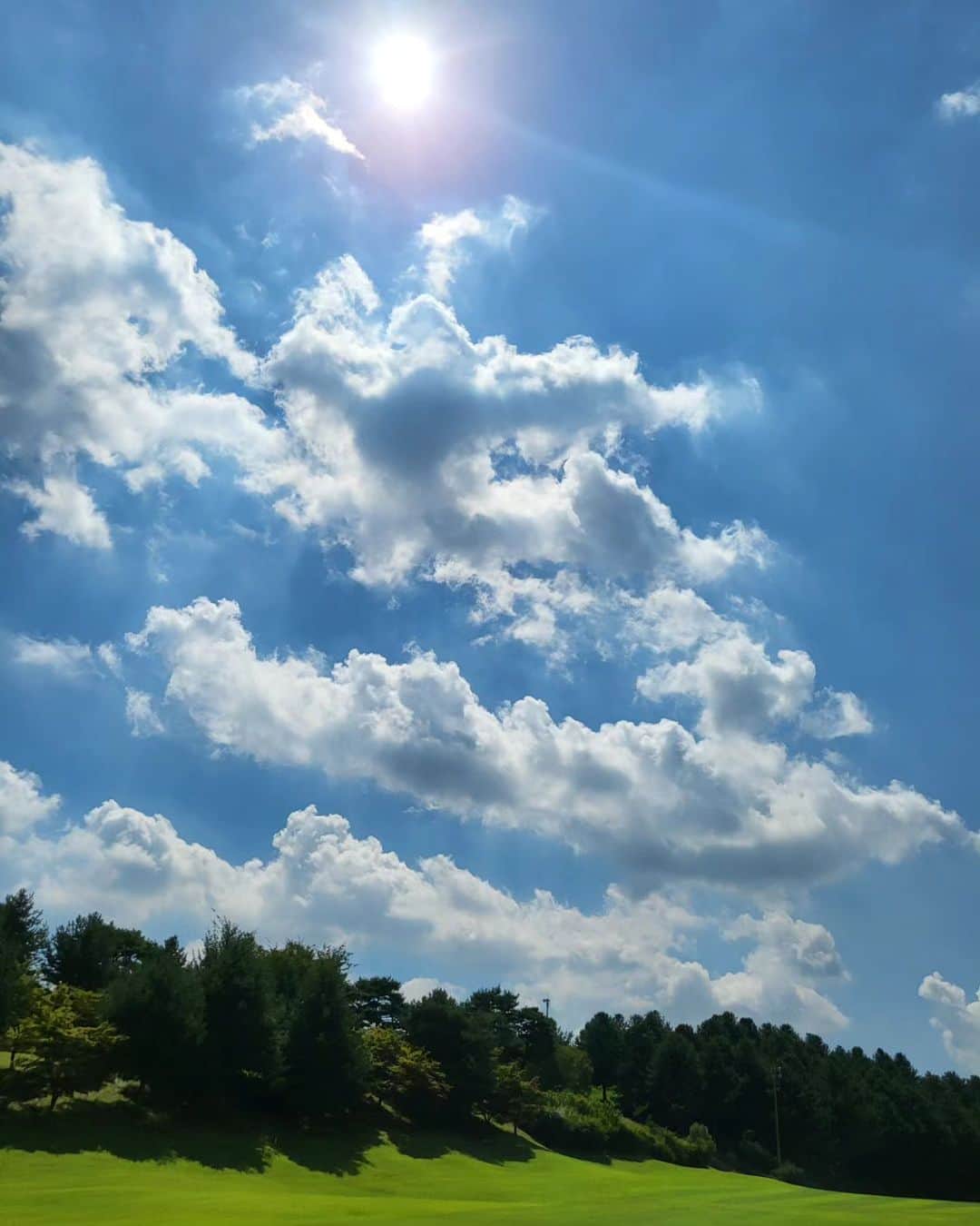 チョン・テウさんのインスタグラム写真 - (チョン・テウInstagram)「여기는 폭포랑 구름 맛집인가보오.. 폭포소리 시원하다~  #시그너스cc」8月26日 13時37分 - _jungtaewoo