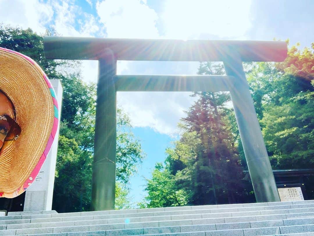 荒木桃園のインスタグラム：「北海道神宮⛩  日頃の穢れを祓いにきました🌳✨️」
