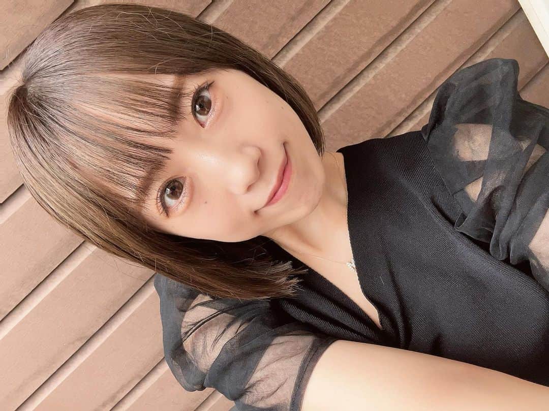長瀬麻美のインスタグラム：「にこっ😊」
