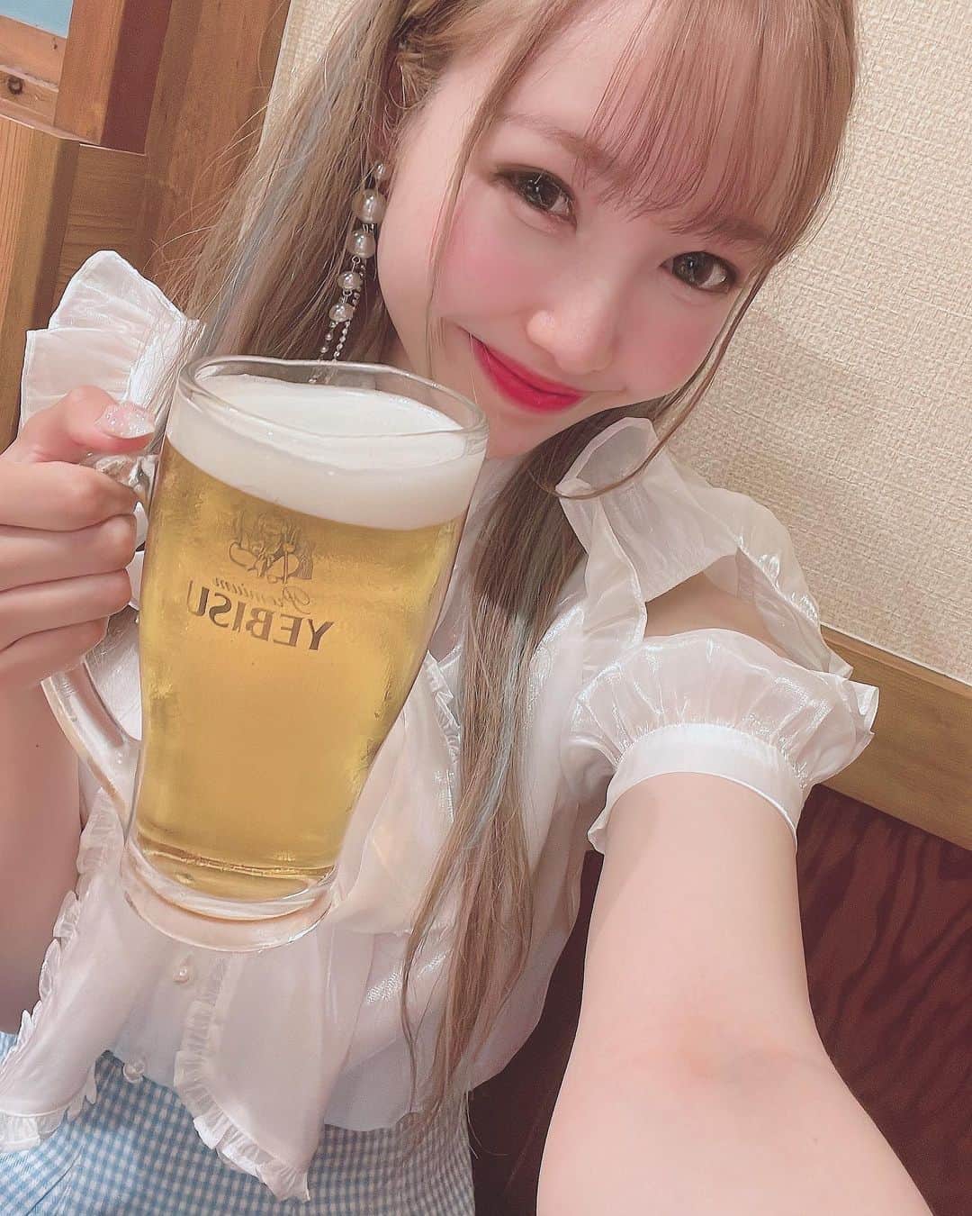 お茶の水うらんさんのインスタグラム写真 - (お茶の水うらんInstagram)「( °_° )ﾉ🍻🍺  #beer #アル中 #アルコール #alcoholic #alcoholink  #alcoholicsanonymous  #alcoholicmemes  #japanese #girl #japanesegirl #beerstagram  #beerlover  #beerporn」8月26日 15時08分 - uran_alcoholic