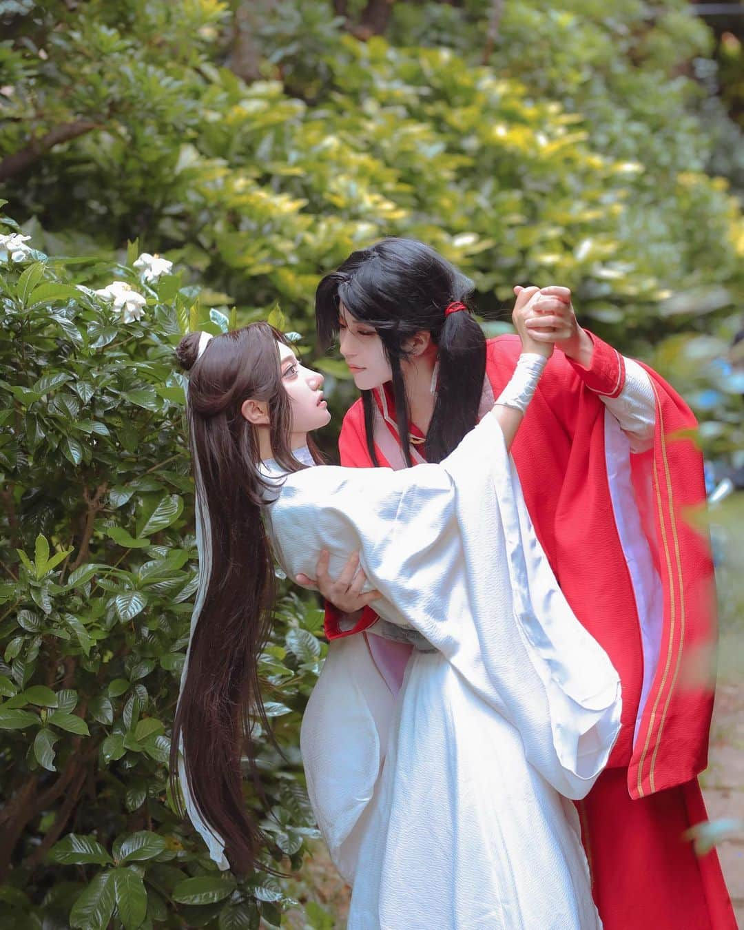 優衛門（YUEMON）さんのインスタグラム写真 - (優衛門（YUEMON）Instagram)「::天官赐福 花怜🦋🐰  三郎 @yuuuojisan  谢怜 @yr.lia__  pb. @ekuto.photo  . . . . #tianguancifu #TGCF #hualian #sanlang #xielian #heavenofficialsblessing #天官赐福 #三郎 #谢怜 #花怜 #cos #cosplay #cosplayer #천관사복 #화련 #코스프레 #コスプレ #コスプレイヤー」8月26日 15時00分 - yuuuojisan