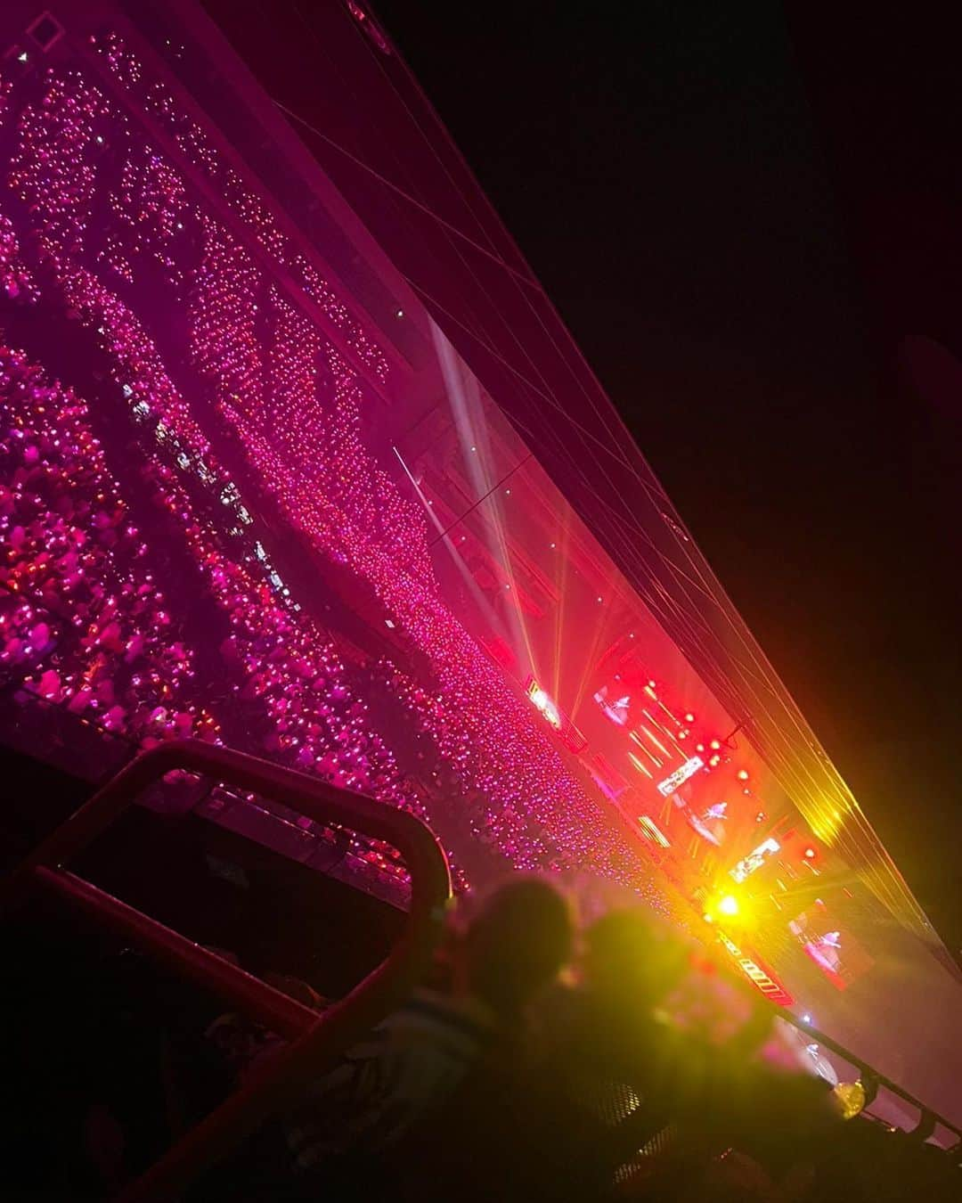 志崎樺音さんのインスタグラム写真 - (志崎樺音Instagram)「昨日は「Animelo Summer Live 2023 -AXEL-」DAY1   Roseliaとして出演させていただきました🥀  衣装も久しぶりにこの衣装を着てRoseliaはトリを飾らせていただきました。  久しぶりのさいたまスーパーアリーナで、皆様の熱気のおかげで楽しみながら最高のパフォーマンスができました。  やっぱりアニサマは本当に温かいLIVEイベントでした。  本当に楽しかったです。 ありがとうございました！ またお会いしましょう🌹  #anisama #Roselia #白金燐子　#ssa」8月26日 15時16分 - kshizaki_official