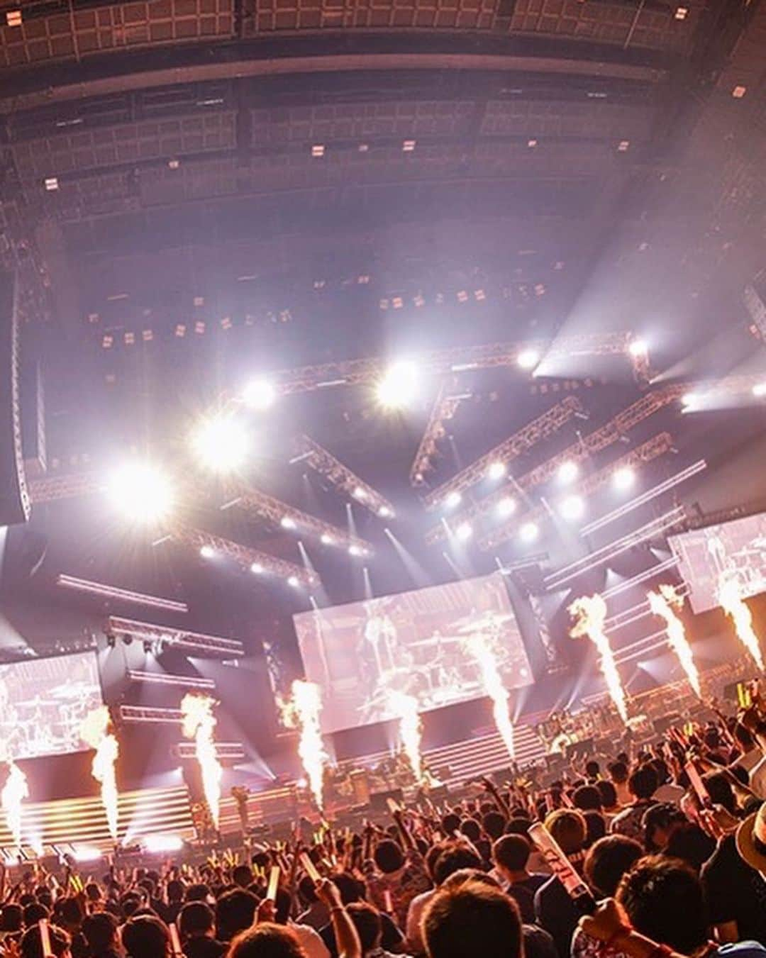 志崎樺音さんのインスタグラム写真 - (志崎樺音Instagram)「昨日は「Animelo Summer Live 2023 -AXEL-」DAY1   Roseliaとして出演させていただきました🥀  衣装も久しぶりにこの衣装を着てRoseliaはトリを飾らせていただきました。  久しぶりのさいたまスーパーアリーナで、皆様の熱気のおかげで楽しみながら最高のパフォーマンスができました。  やっぱりアニサマは本当に温かいLIVEイベントでした。  本当に楽しかったです。 ありがとうございました！ またお会いしましょう🌹  #anisama #Roselia #白金燐子　#ssa」8月26日 15時16分 - kshizaki_official