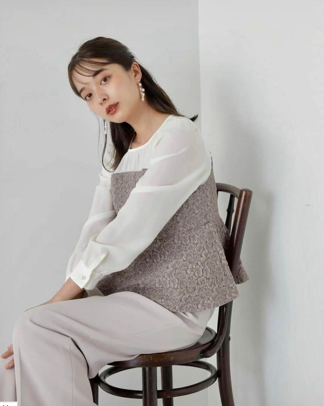 のインスタグラム：「@proportionbodydressing 👗 　  #proportionbodydressing #ec #フリーモデル#フリーランスモデル #モデル」