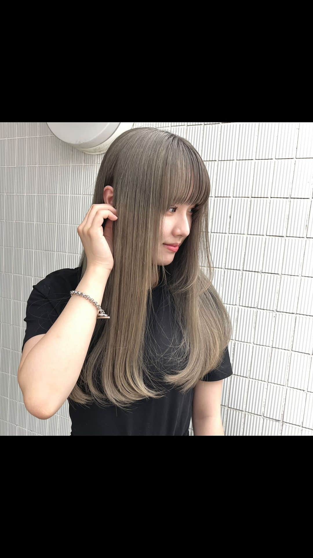 NOBU/渋谷店のインスタグラム：「モカラベージュ . . @lorealpro_education_japan  #イノアカラー  #メタルdx  #マルチテクニックス . . @madena.co  #ジャックエッジ . . @nobuhair 担当プロデューサーNOBU . . ✂︎オススメクーポン✂︎ ☆カット4000円 ☆カット、カラー6000円 ☆カット、酸性トリートメント15000円 ☆酸性トリートメント9000円 ☆カット、カラー、ハホニコ9500円 ☆カット、カラー、ケラスターゼ12000円 ☆カット、カラー、オッジィ13500円 ☆カット、バレイヤージュ27000円 ☆カット、ダブルカラー15000円 ☆カット、ハイブリーチ24000円 ☆カット、インナーカラー13000円 ☆カット、3Dハイライト16500円 ☆カット、フェイスフレーミング15500円 ☆カット、ハイライトグラデ23000円 ⚠︎NOBU指名料2000円 【ご予約は、NOBUインスタプロフィールURLからホットペッパービューティーにて】 よろしくお願いします★ . . NNNスリーエヌ　 ■営業時間10:00〜20:00  ※年中無休 ■住所　107-0061 東京都港区北青山3-12-1 オウル3階 . . #ヘアスタイル #ハイトーンカラー #ブリーチ #ホワイトカラー #カラー #ヘアカラー #ヘアアレンジ  #韓国ヘア #外国人風 #イメチェン #トレンド #美容師 #髮型 #髮型師 #剪髮 #中長髮#ตัดผม#ผม#헤어 #컷#hair #hairstyle」