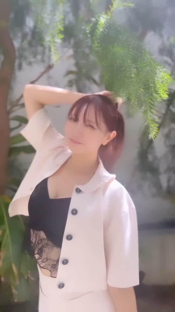 ゆーちゃんのインスタグラム：「店長イベント@表参道  遠方から来てくださりありがとう😆  ｢PARIS825」クーポンコードと HPからニュースレター登録で  🍋8%割引🍋🤍27日まで限定です！ オンラインショップ覗いてみてね〜   #lemonplet #表参道」